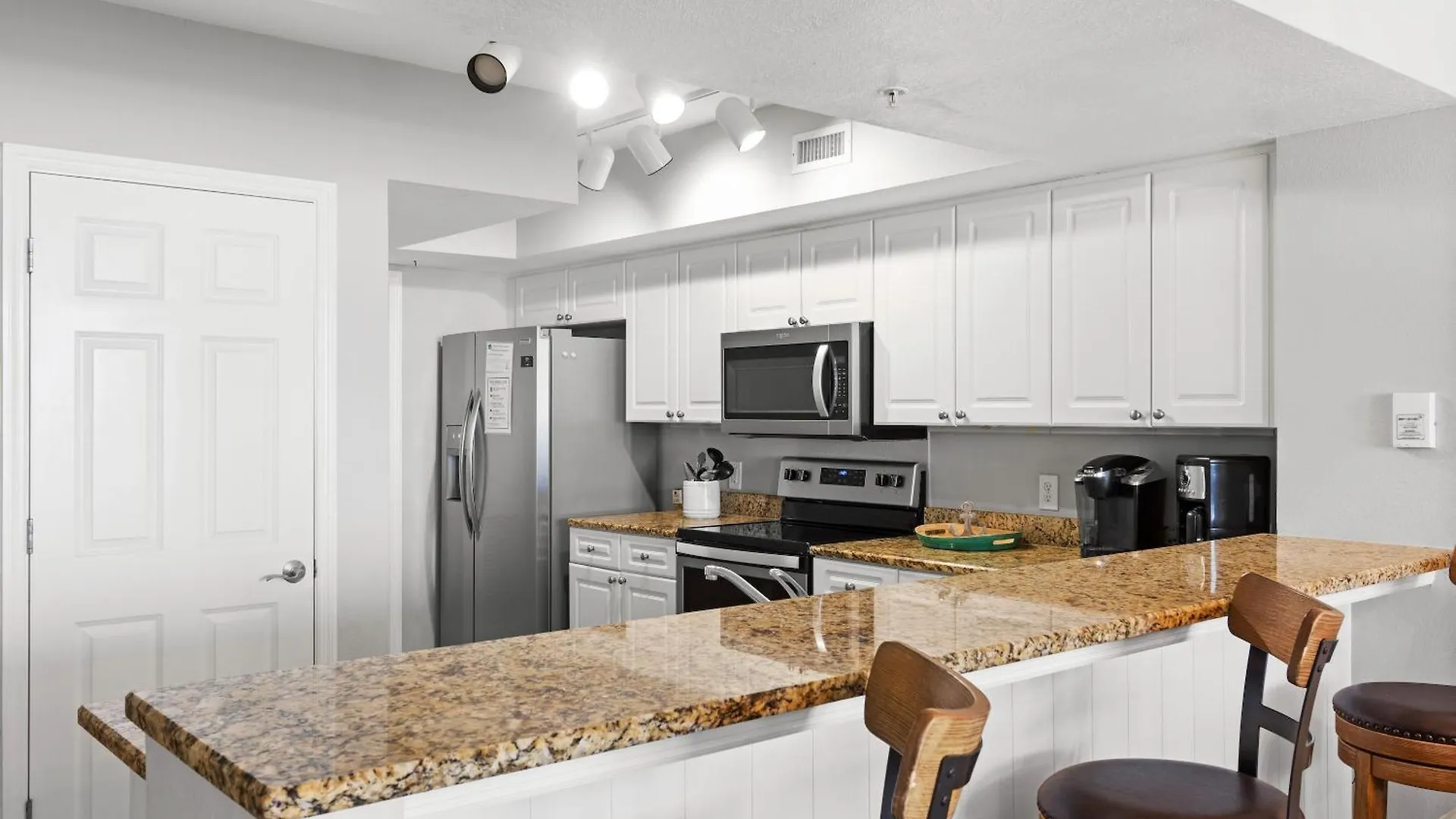 Apartment Emerald Beach By Panhandle Getaways Panama City Beach