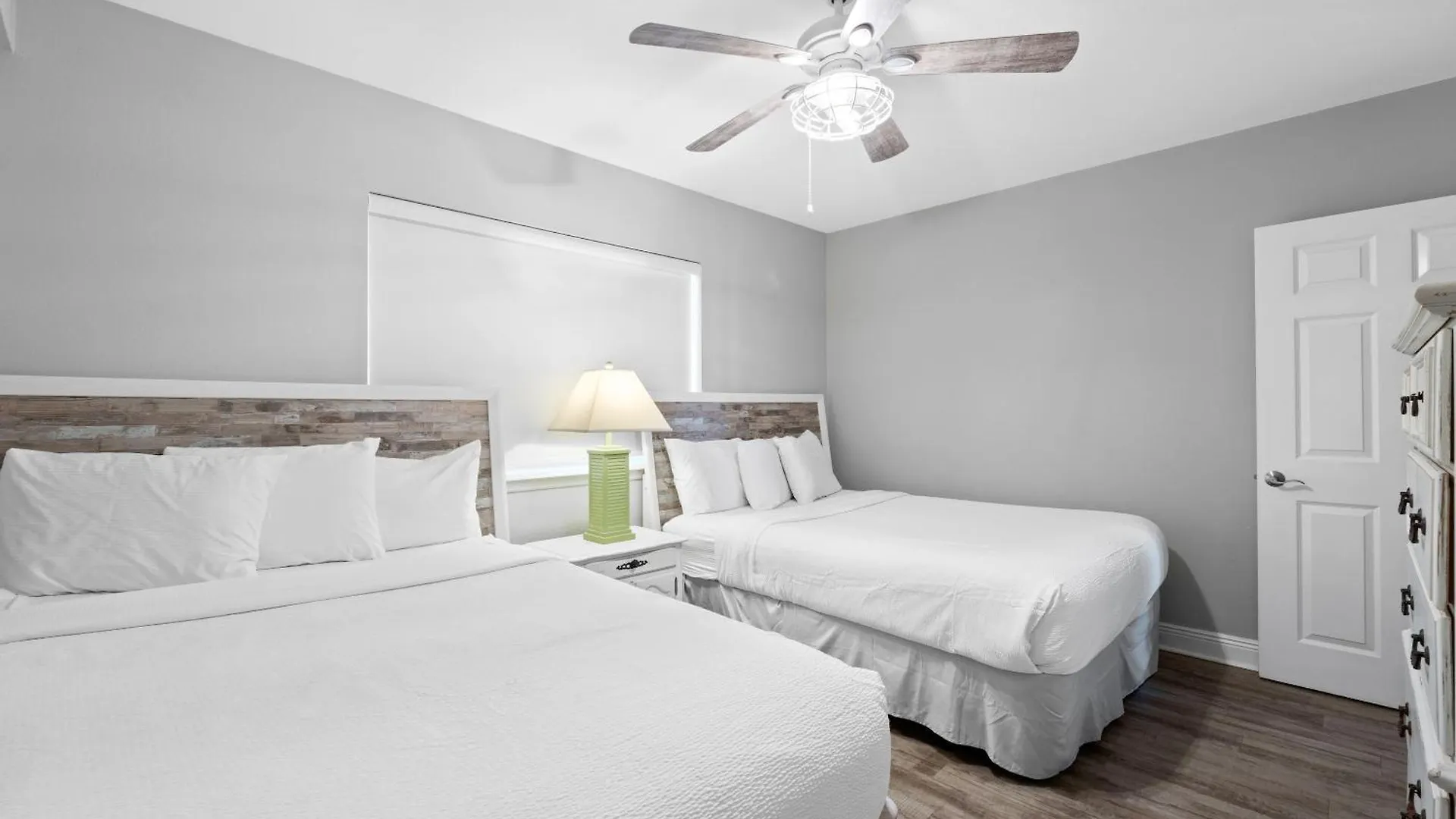Apartment Emerald Beach By Panhandle Getaways Panama City Beach United States