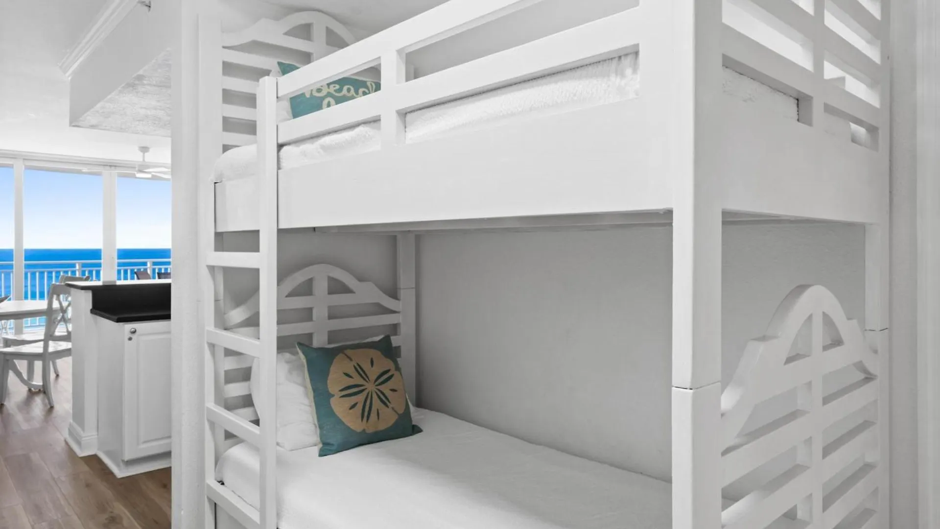 Emerald Beach By Panhandle Getaways Panama City Beach Apartmán
